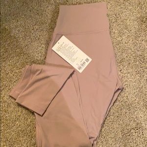 New Wunder Under HR Tight 28 inch inseam